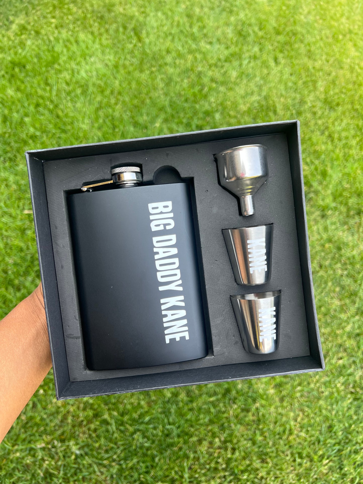 Personalized Flask Set - Stylish and Gift-Ready