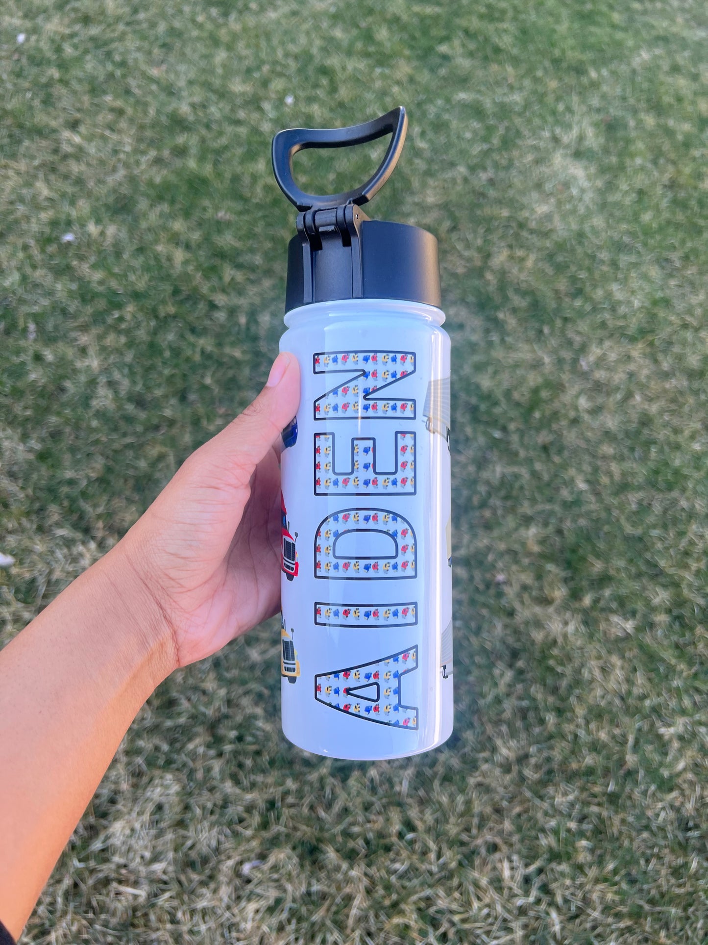 Custom Water Bottles for Kids 18oz - Personalized & Durable